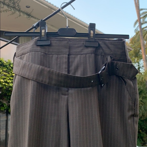 Anne Klein Grey Pinstripe Pant Suit (SIZE: 4) - Picture 6 of 8